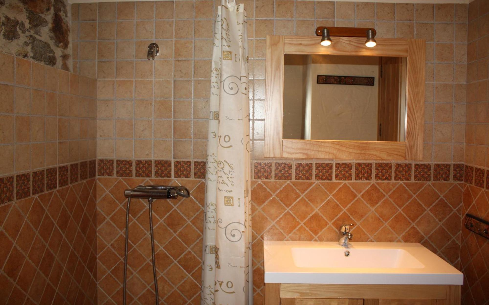 Apartamentos El Jardin Del Poeta Guijo de Granadilla Rum bild